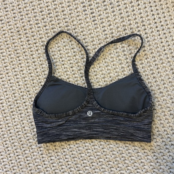 lululemon athletica Tops - LULULEMON FLOW Y GRAY STRIPED SPORTS BRA